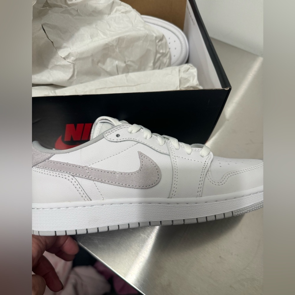 NWT Air Jordan 1 low OG (GS) 🔥